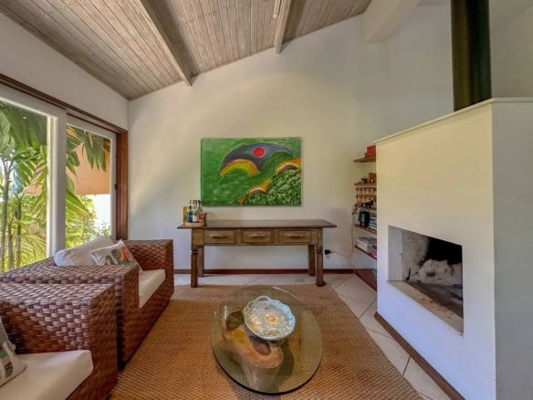 Casa Pé na Areia a venda | Praia Dura | Ubatuba – SP
