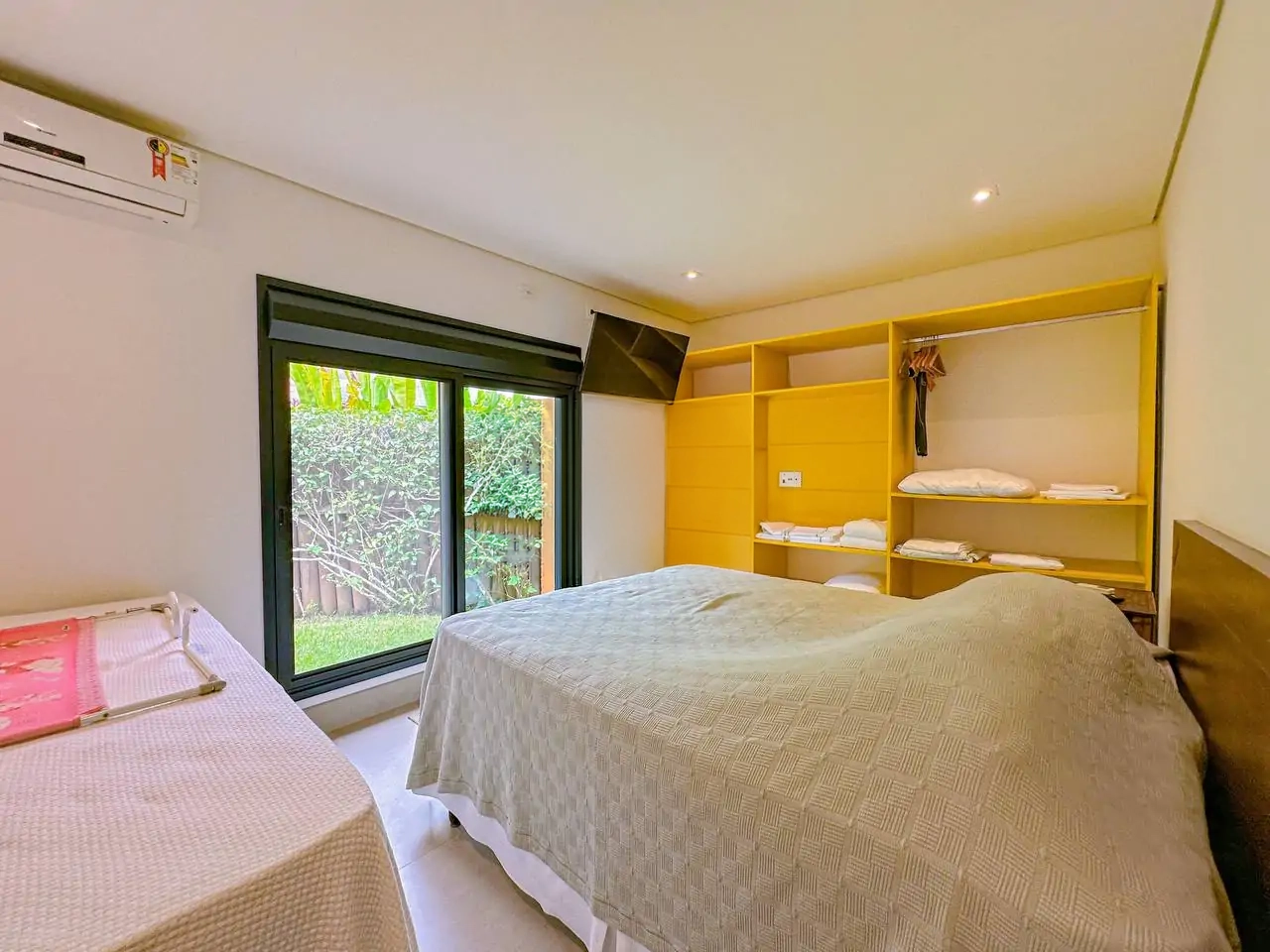 Casa de Condomínio Luxo Pé na Areia a venda | Praia do Pulso | Ubatuba | SP