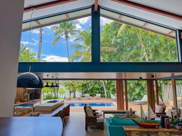 Casa de Condomínio Luxo Pé na Areia a venda | Praia do Pulso | Ubatuba | SP