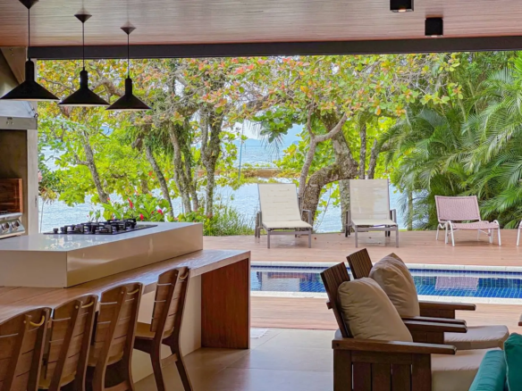 Casa de Condomínio Luxo Pé na Areia a venda | Praia do Pulso | Ubatuba | SP