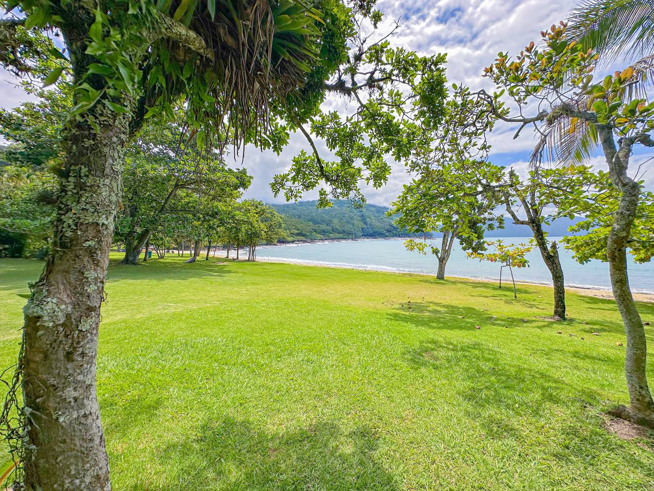 Casa de Condomínio Luxo Pé na Areia a venda | Praia do Pulso | Ubatuba | SP