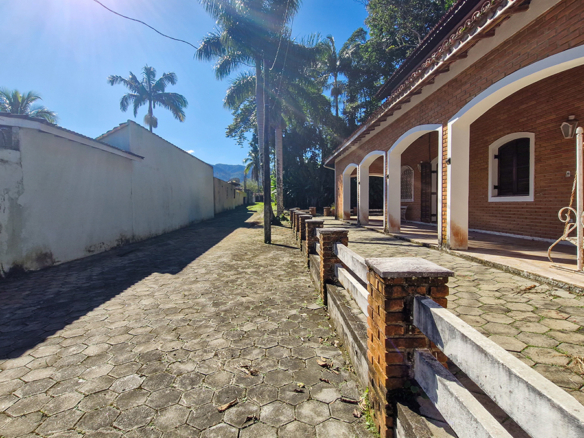Casa na Praia das Galhetas com 7 quartos, em Tabatinga/Ubatuba com 380m²