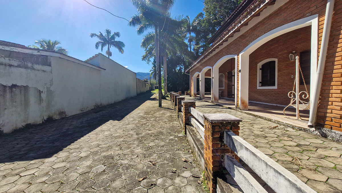 Casa na Praia das Galhetas com 7 quartos, em Tabatinga/Ubatuba com 380m²