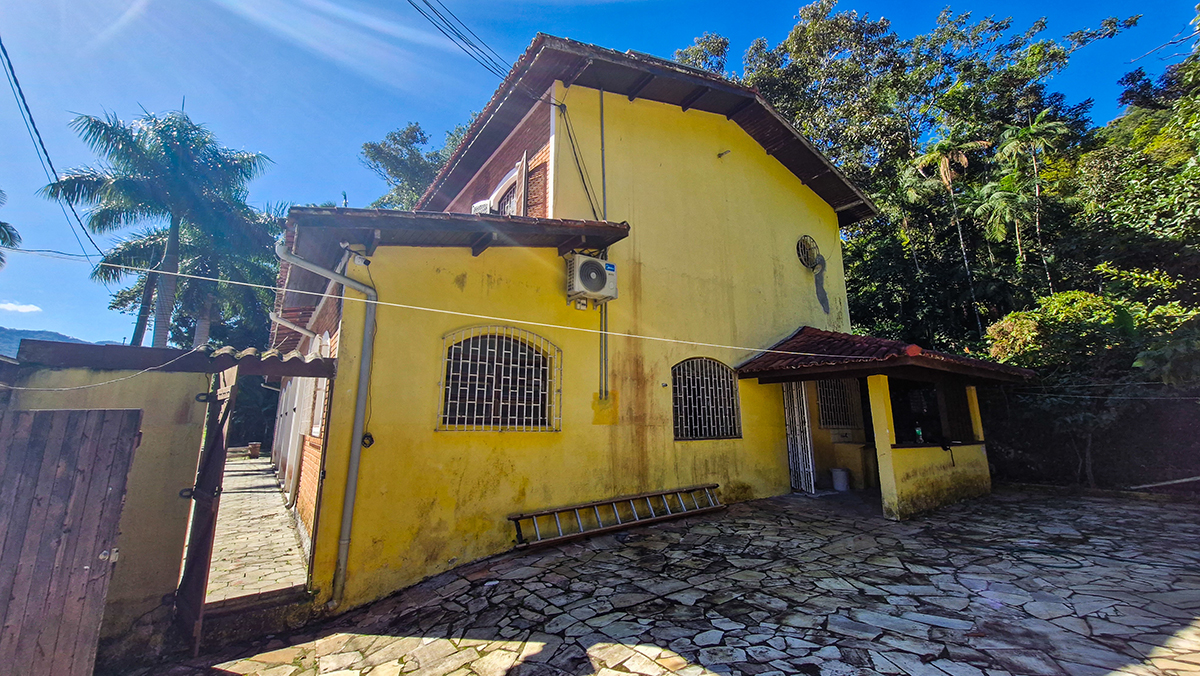 Casa na Praia das Galhetas com 7 quartos, em Tabatinga/Ubatuba com 380m²