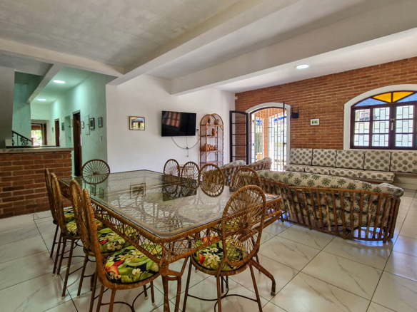 Casa na Praia das Galhetas com 7 quartos, em Tabatinga/Ubatuba com 380m²
