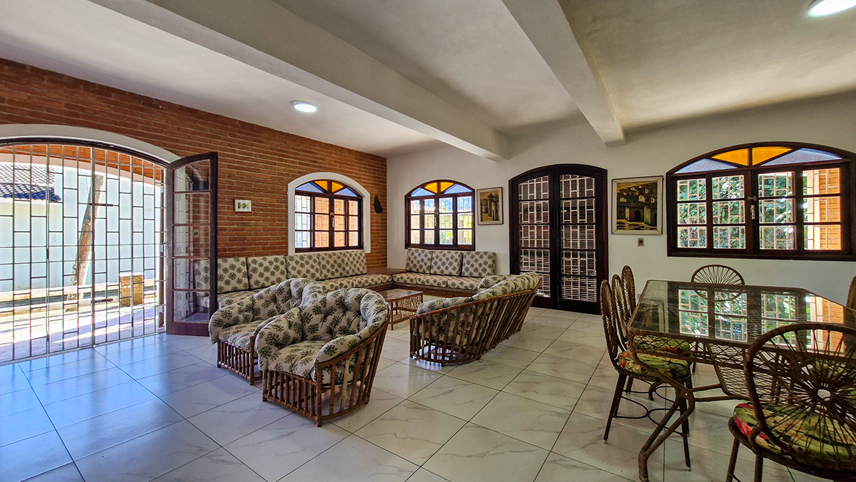 Casa na Praia das Galhetas com 7 quartos, em Tabatinga/Ubatuba com 380m²