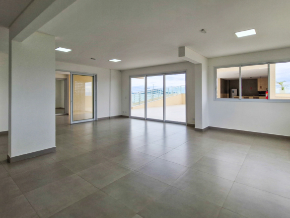 Apartamento Frente Mar à Venda na Praia de Massaguaçu – Caraguatatuba/SP