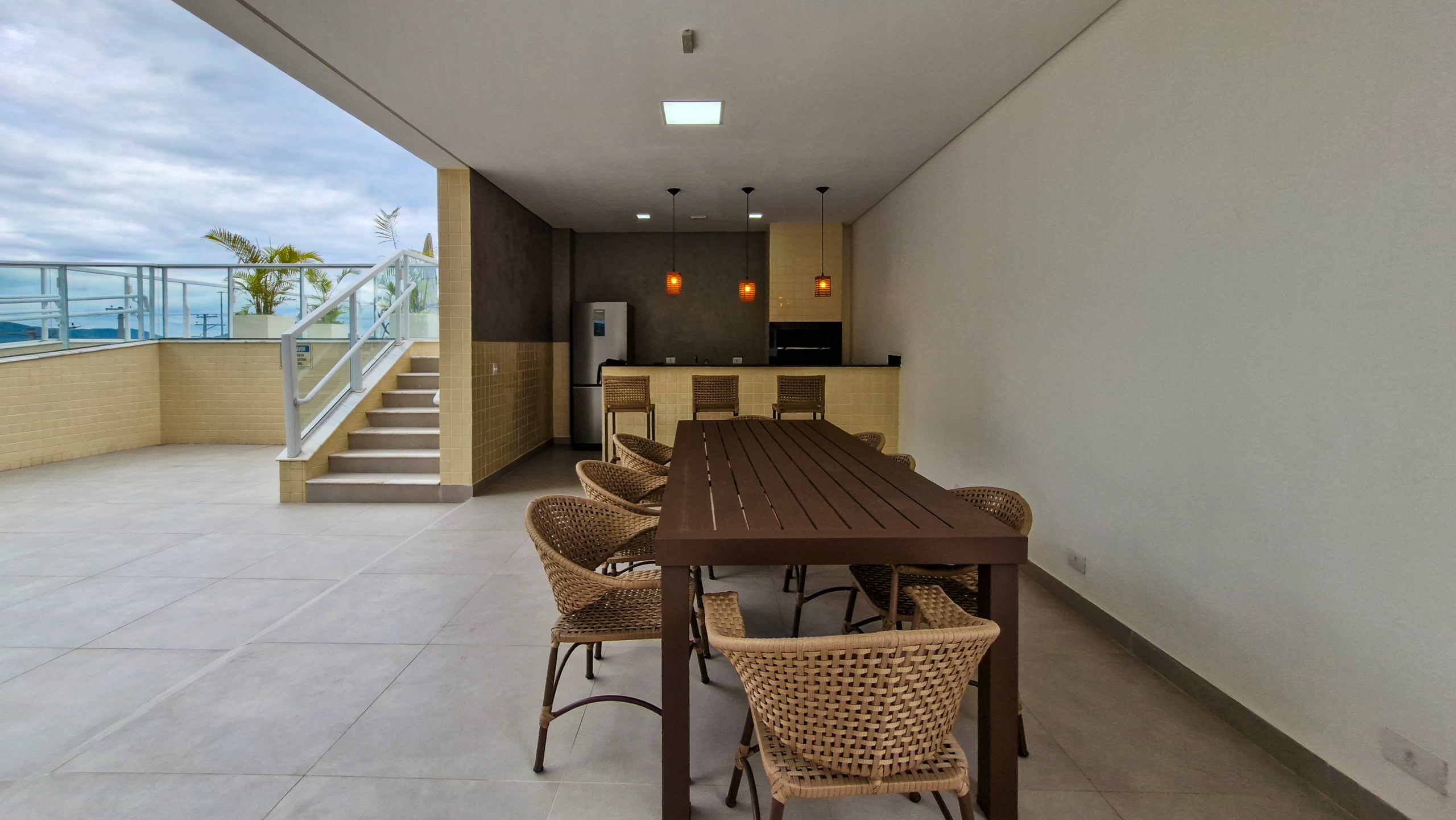Apartamento Frente Mar à Venda na Praia de Massaguaçu – Caraguatatuba/SP