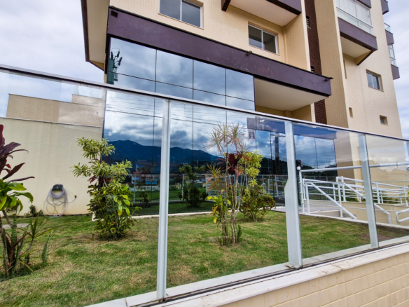 Apartamento Frente Mar à Venda na Praia de Massaguaçu – Caraguatatuba/SP