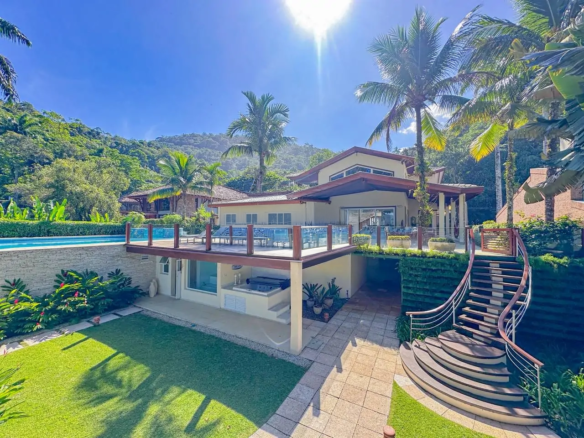 Mansão de Luxo Cinematográfica Pé na areia a venda na Domingas Dias – Ubatuba/SP