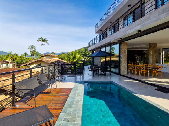 Casa de Alto Padrão no Condomínio Pedra Verde – Lázaro | Ubatuba