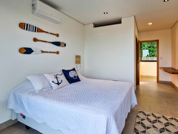 Casa de Alto Padrão no Condomínio Pedra Verde – Lázaro | Ubatuba