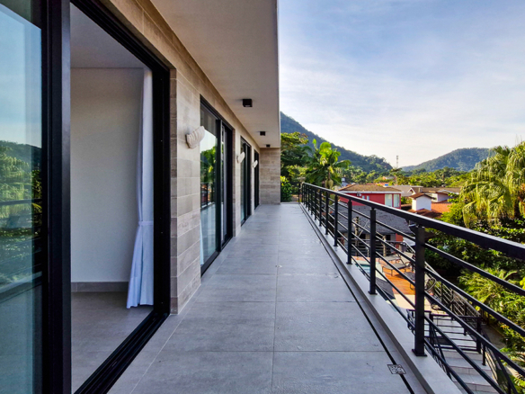 Casa de Alto Padrão no Condomínio Pedra Verde – Lázaro | Ubatuba