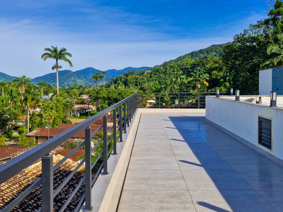 Casa de Alto Padrão no Condomínio Pedra Verde – Lázaro | Ubatuba