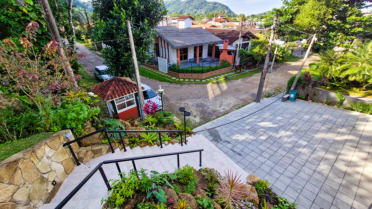 Casa de Alto Padrão no Condomínio Pedra Verde – Lázaro | Ubatuba
