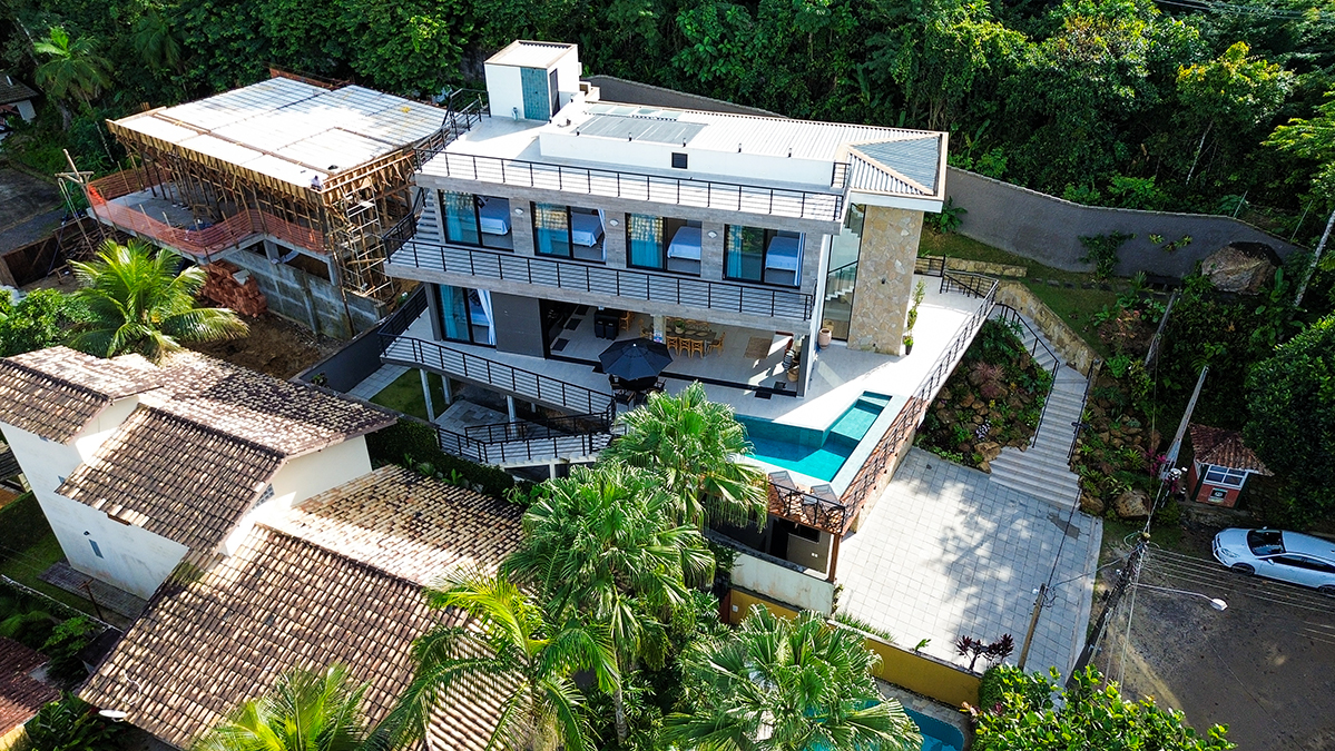 Casa de Alto Padrão no Condomínio Pedra Verde – Lázaro | Ubatuba