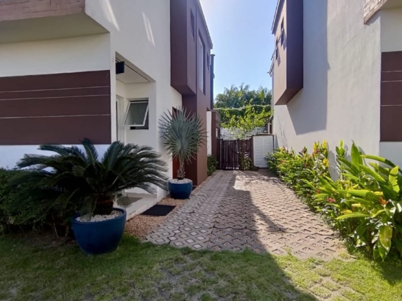 Casa Exclusiva com 4 Suítes em Condomínio de Alto Padrão em Juquehy