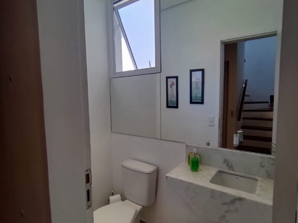 Casa Exclusiva com 4 Suítes em Condomínio de Alto Padrão em Juquehy