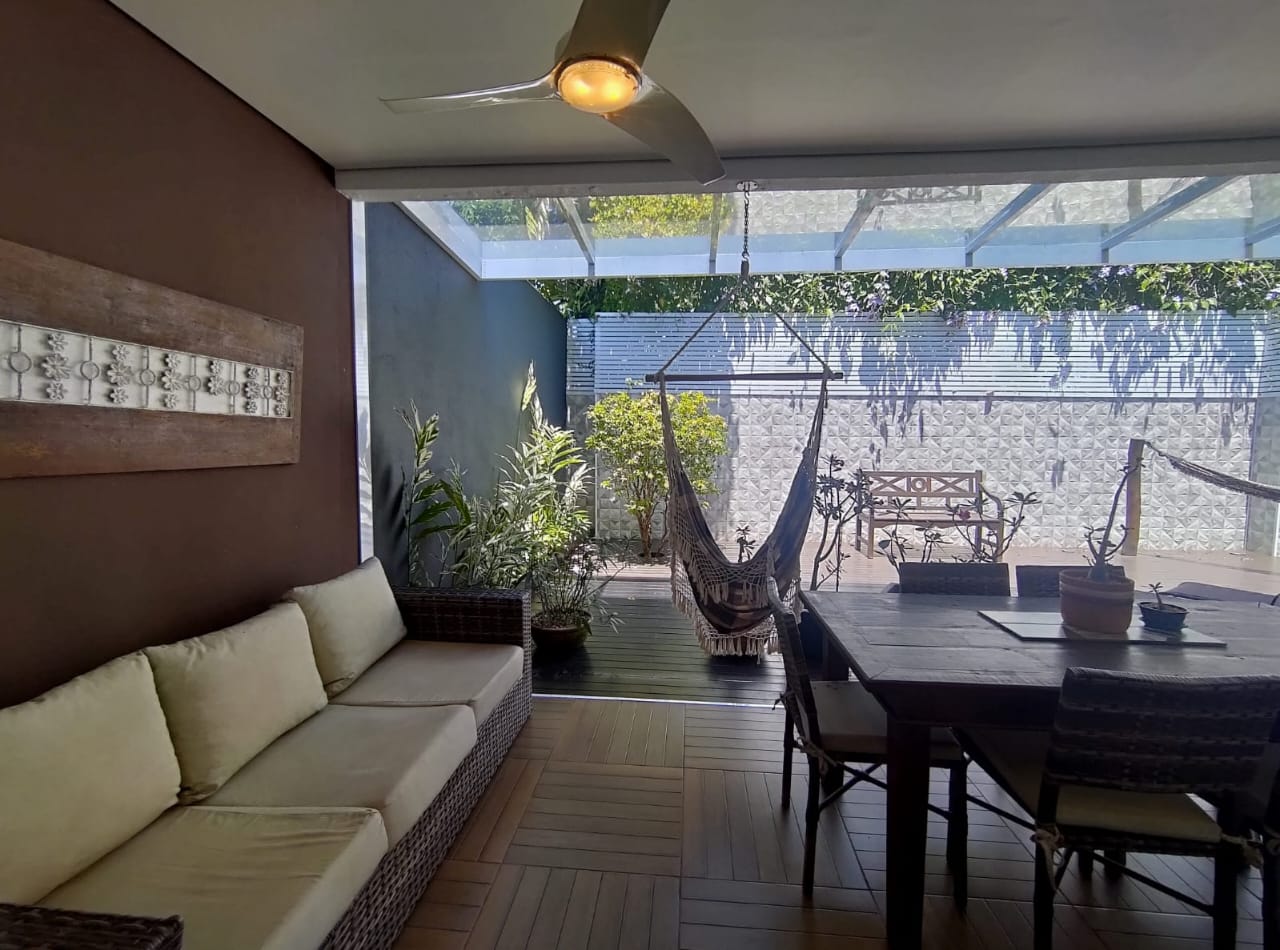 Casa Exclusiva com 4 Suítes em Condomínio de Alto Padrão em Juquehy