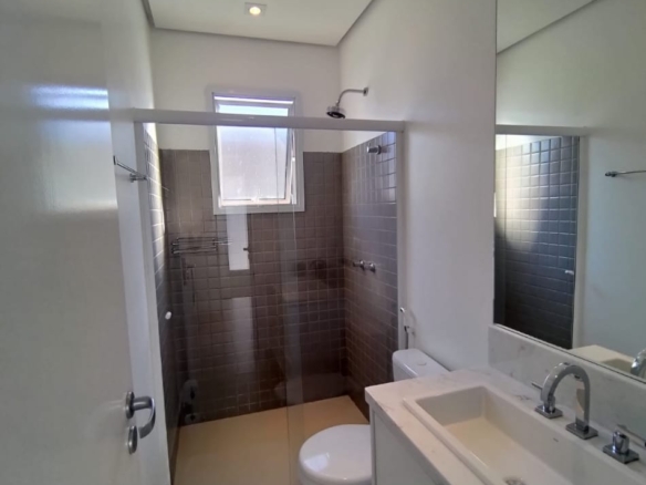 Casa Exclusiva com 4 Suítes em Condomínio de Alto Padrão em Juquehy