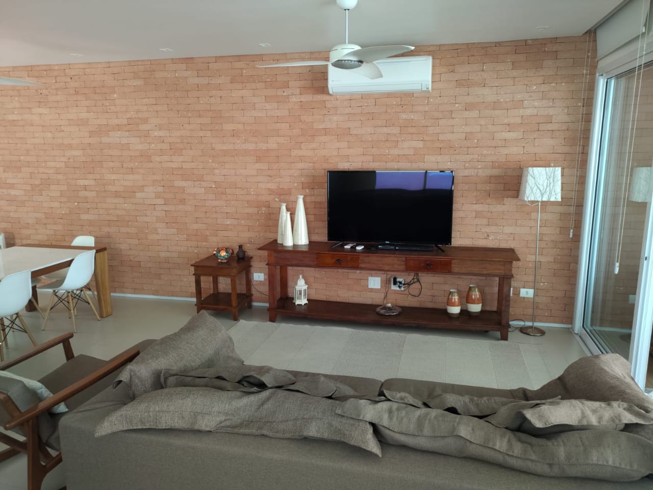 Casa Exclusiva com 4 Suítes em Condomínio de Alto Padrão em Juquehy