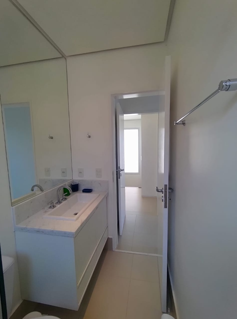 Casa Exclusiva com 4 Suítes em Condomínio de Alto Padrão em Juquehy