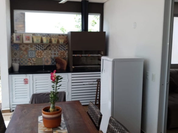 Casa Exclusiva com 4 Suítes em Condomínio de Alto Padrão em Juquehy