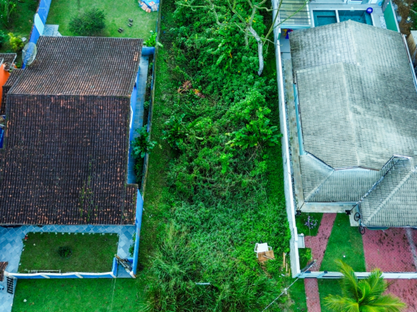 Terreno para Venda em condomínio fechado na Praia da Mococa com 384m²