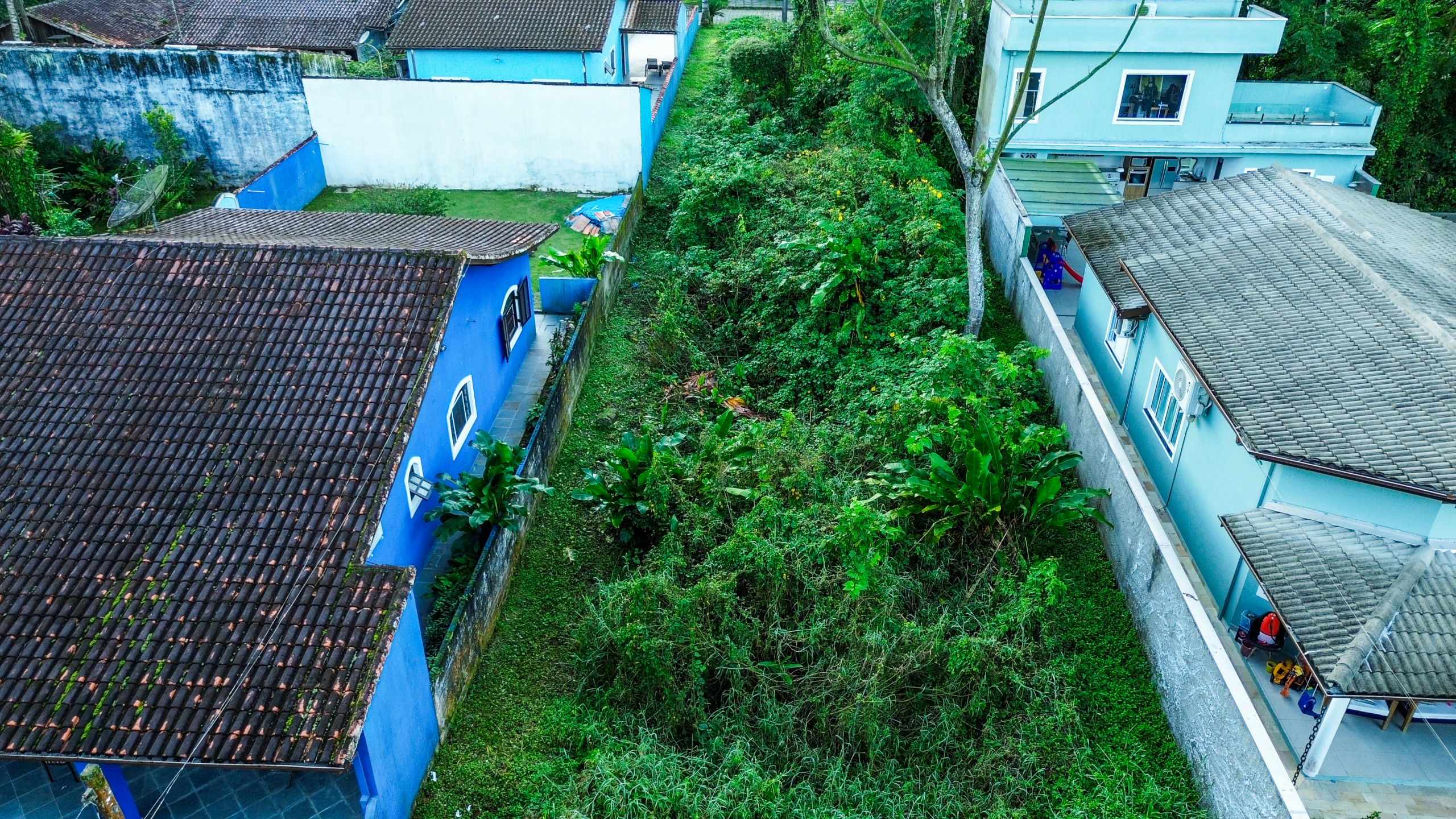 Terreno para Venda em condomínio fechado na Praia da Mococa com 384m²