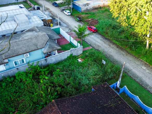 Terreno para Venda em condomínio fechado na Praia da Mococa com 384m²