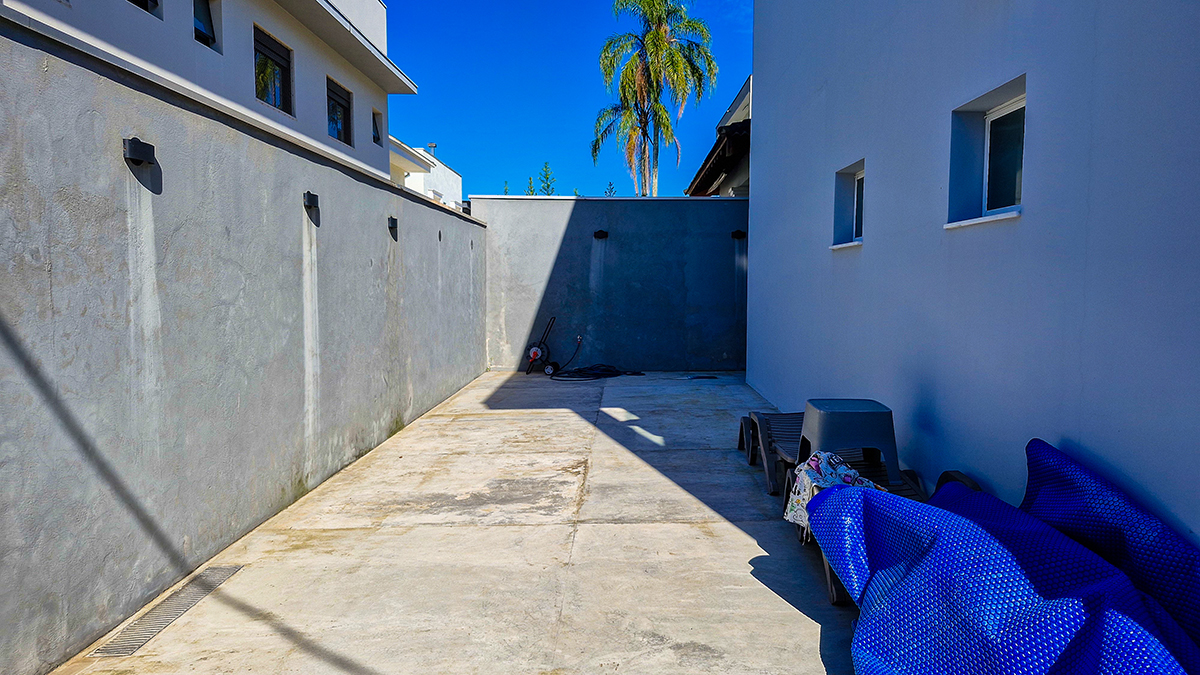 Casa à Venda no Condomínio Costa Nova Residence, em Massaguaçu com 4 suítes e 300m²