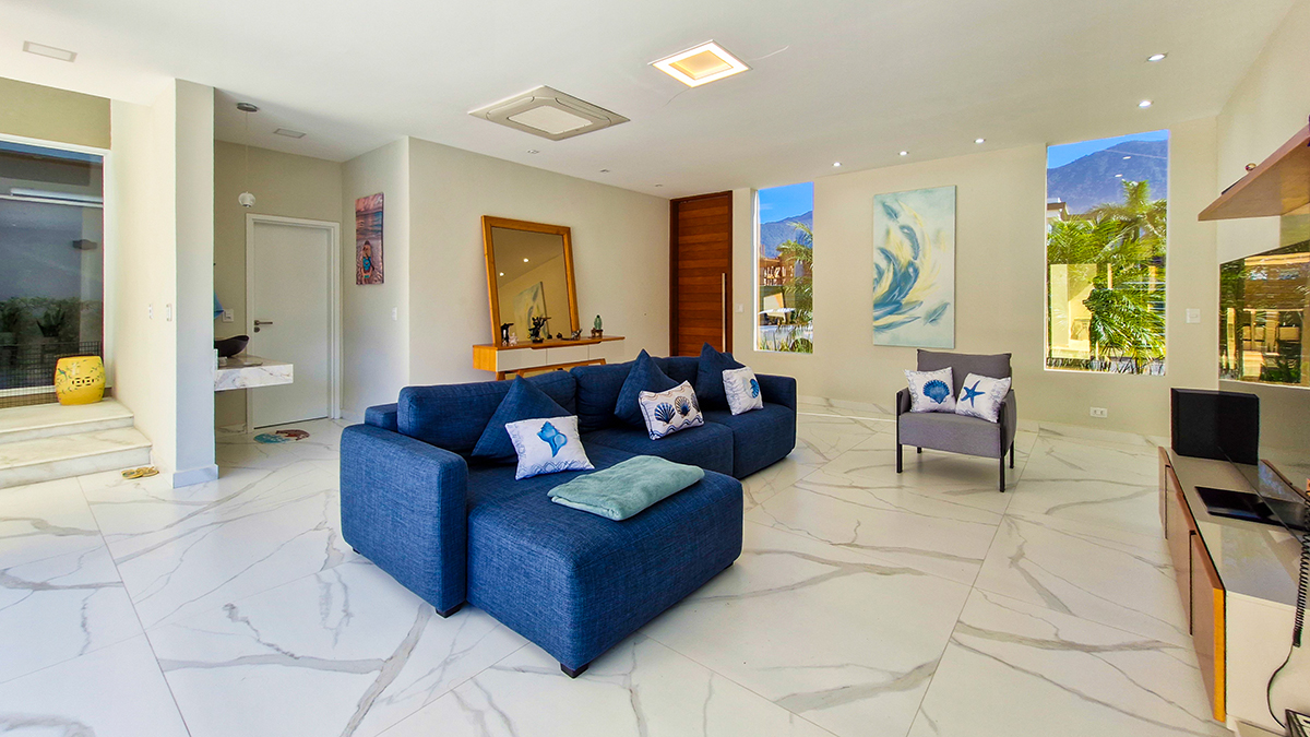 Casa à Venda no Condomínio Costa Nova Residence, em Massaguaçu com 4 suítes e 300m²