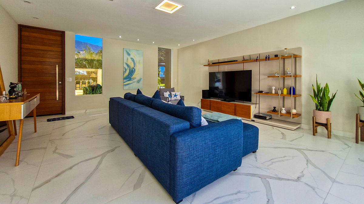 Casa à Venda no Condomínio Costa Nova Residence, em Massaguaçu com 4 suítes e 300m²