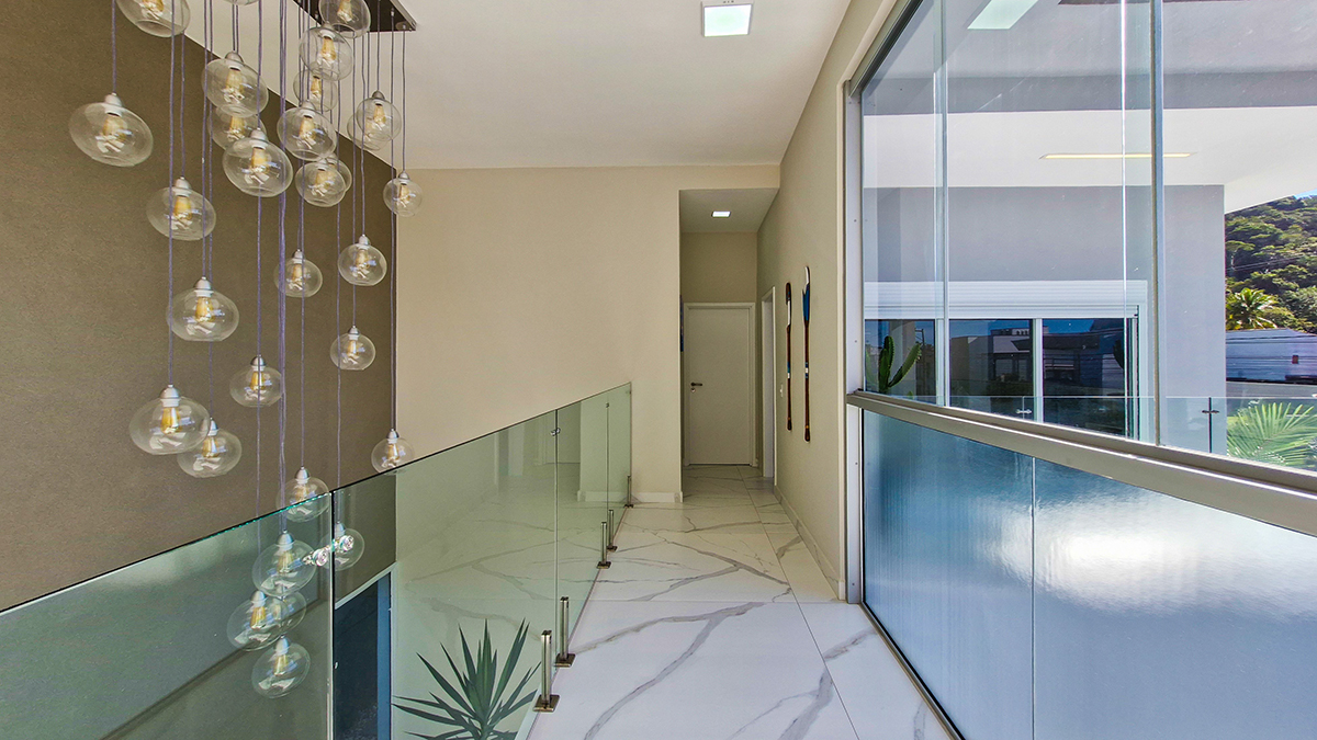 Casa à Venda no Condomínio Costa Nova Residence, em Massaguaçu com 4 suítes e 300m²