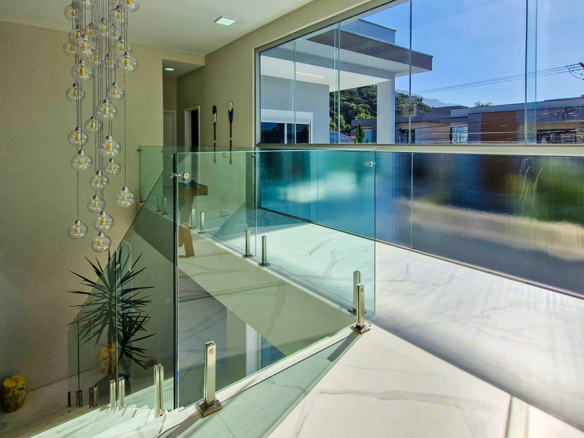 Casa à Venda no Condomínio Costa Nova Residence, em Massaguaçu com 4 suítes e 300m²
