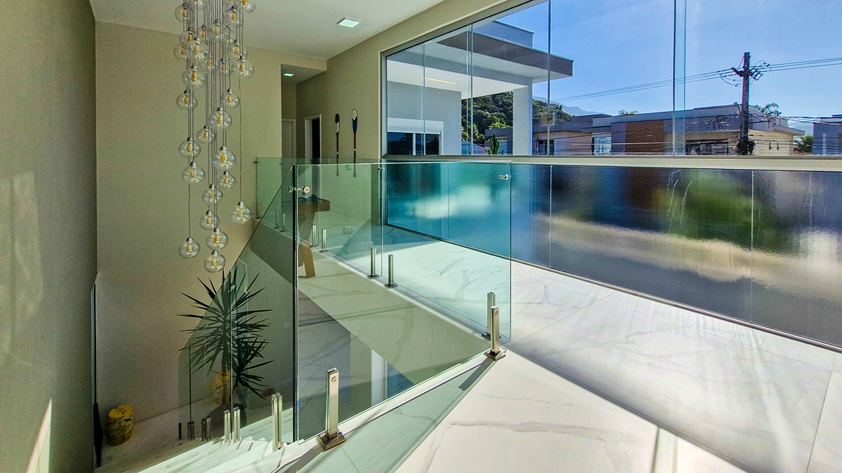 Casa à Venda no Condomínio Costa Nova Residence, em Massaguaçu com 4 suítes e 300m²
