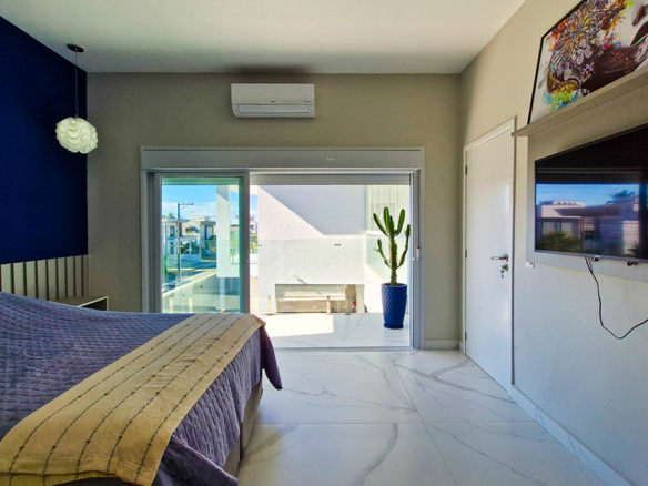 Casa à Venda no Condomínio Costa Nova Residence, em Massaguaçu com 4 suítes e 300m²