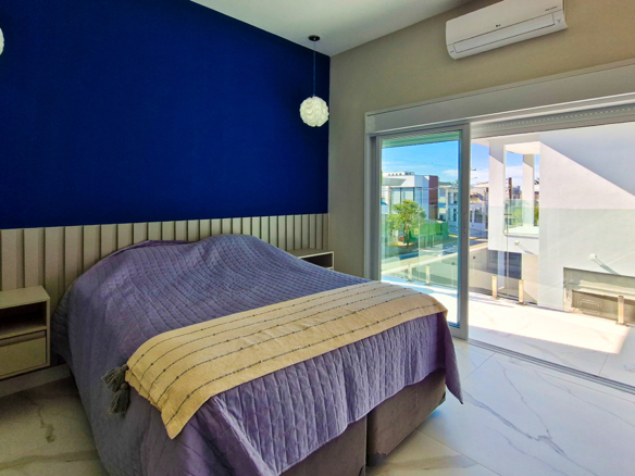 Casa à Venda no Condomínio Costa Nova Residence, em Massaguaçu com 4 suítes e 300m²