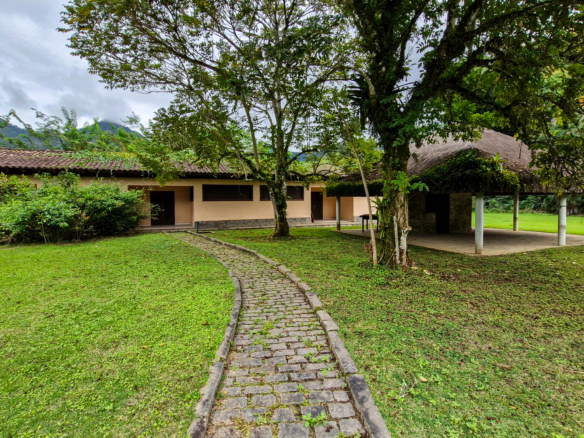 Casa a venda | Exclusivo no Porto Frade | 5.200 m² de Natureza, Privacidade e Sofisticação