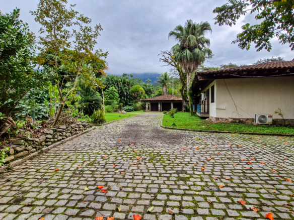 Casa a venda | Exclusivo no Porto Frade | 5.200 m² de Natureza, Privacidade e Sofisticação