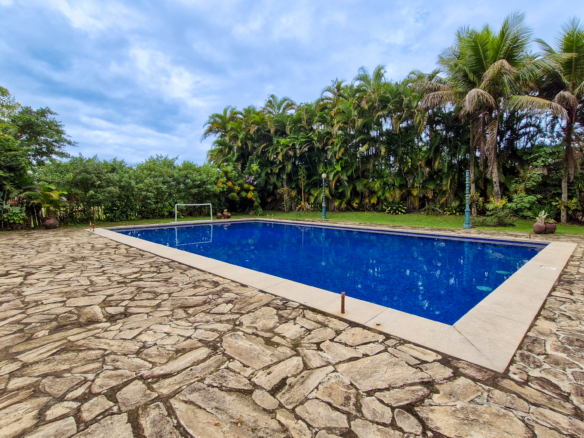 Casa a venda | Exclusivo no Porto Frade | 5.200 m² de Natureza, Privacidade e Sofisticação