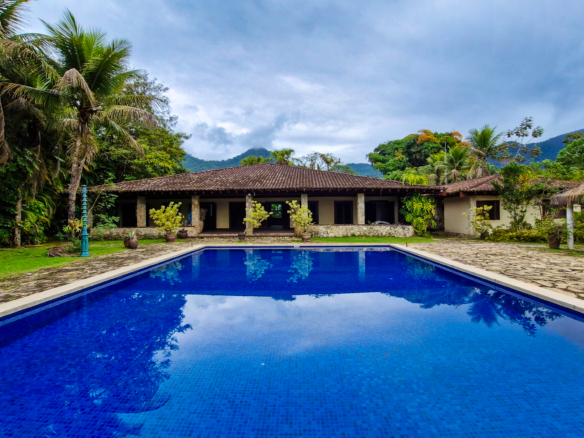 Casa a venda | Exclusivo no Porto Frade | 5.200 m² de Natureza, Privacidade e Sofisticação