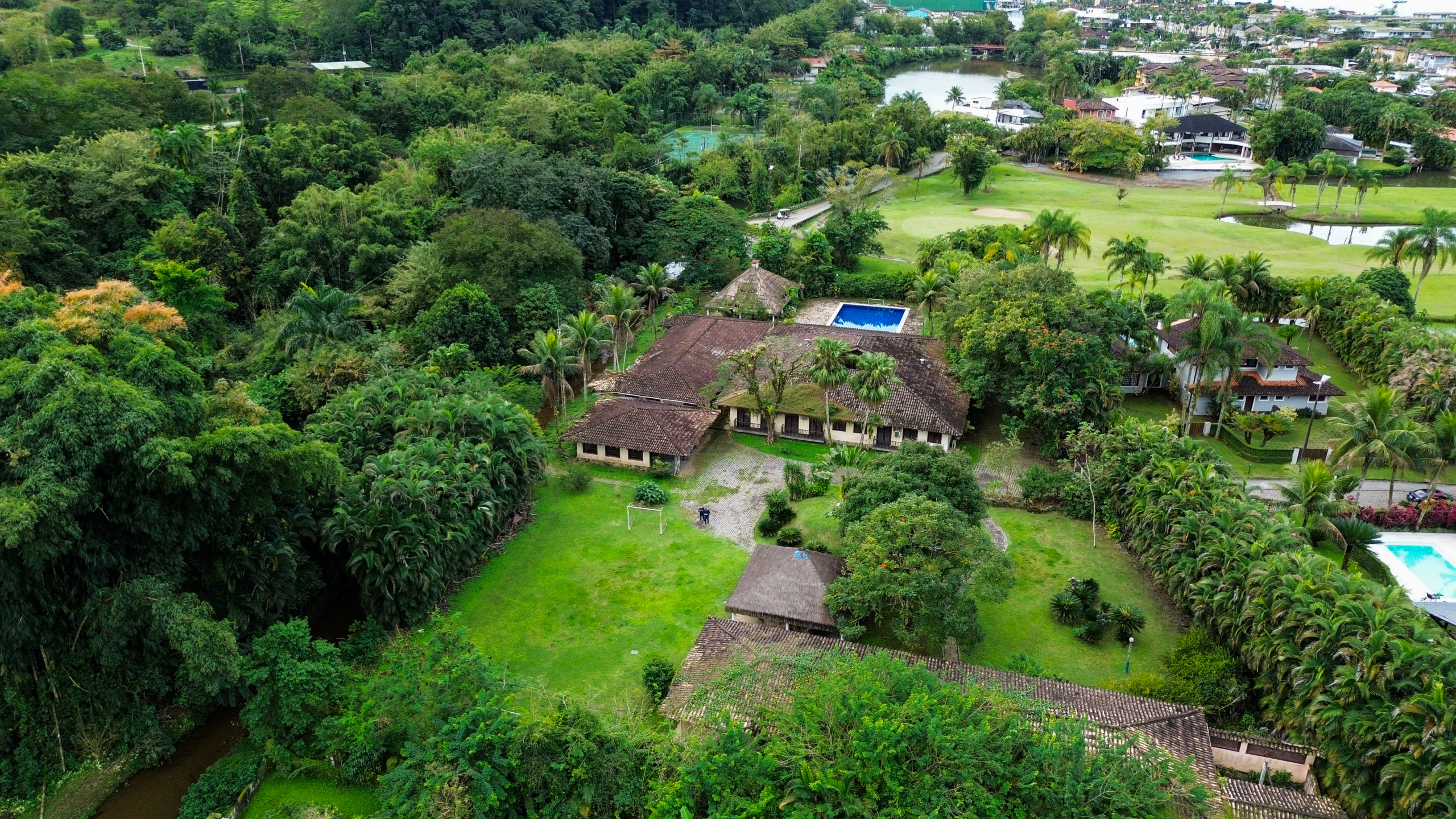Casa a venda | Exclusivo no Porto Frade | 5.200 m² de Natureza, Privacidade e Sofisticação
