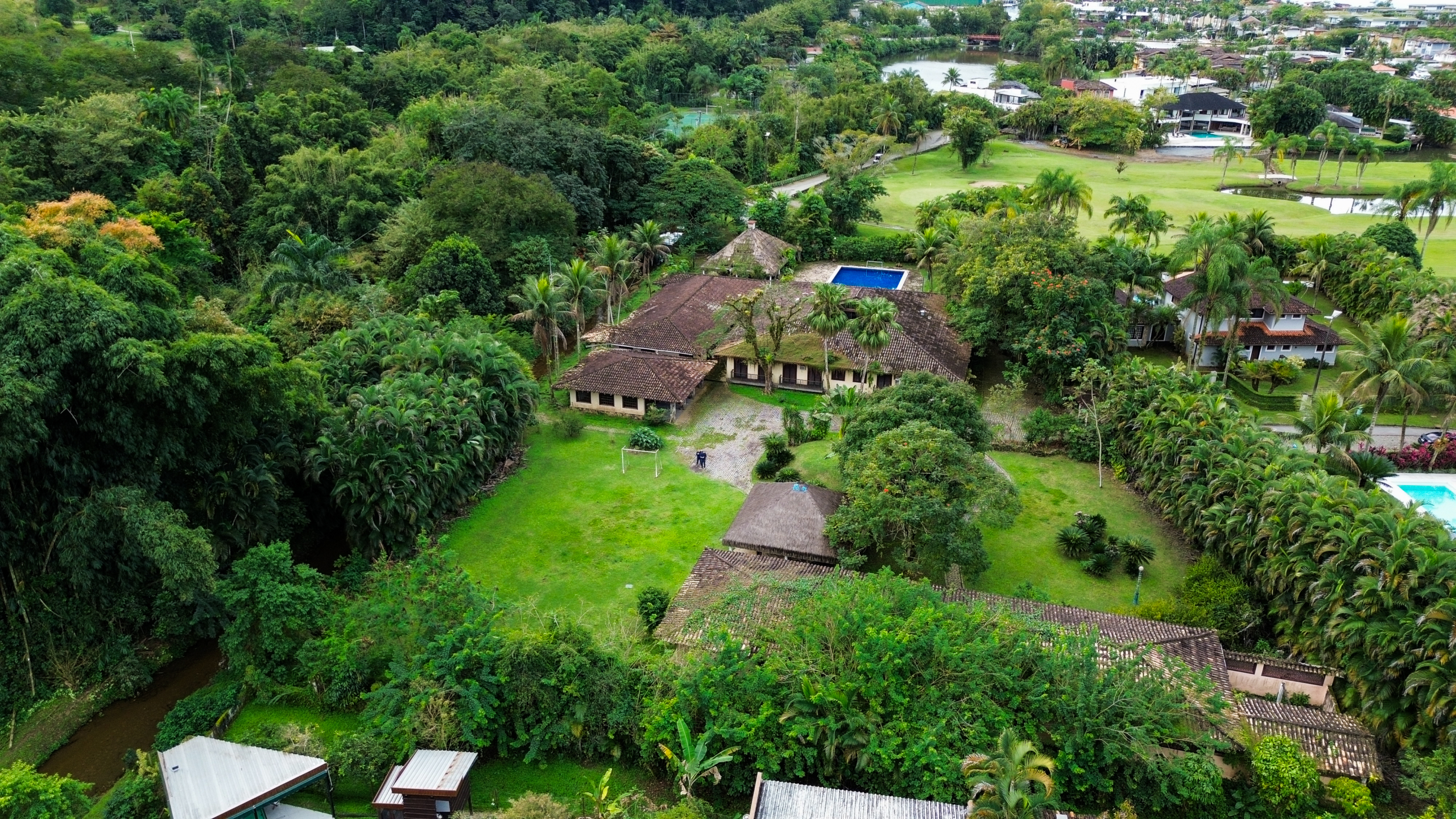Casa a venda | Exclusivo no Porto Frade | 5.200 m² de Natureza, Privacidade e Sofisticação