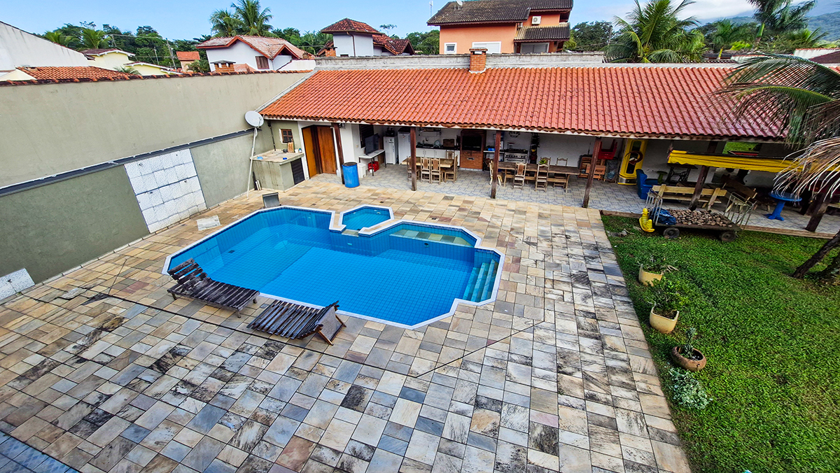 Casa Nova a venda na Praia da Mococa | Condomínio fechado | Lazer Privativo