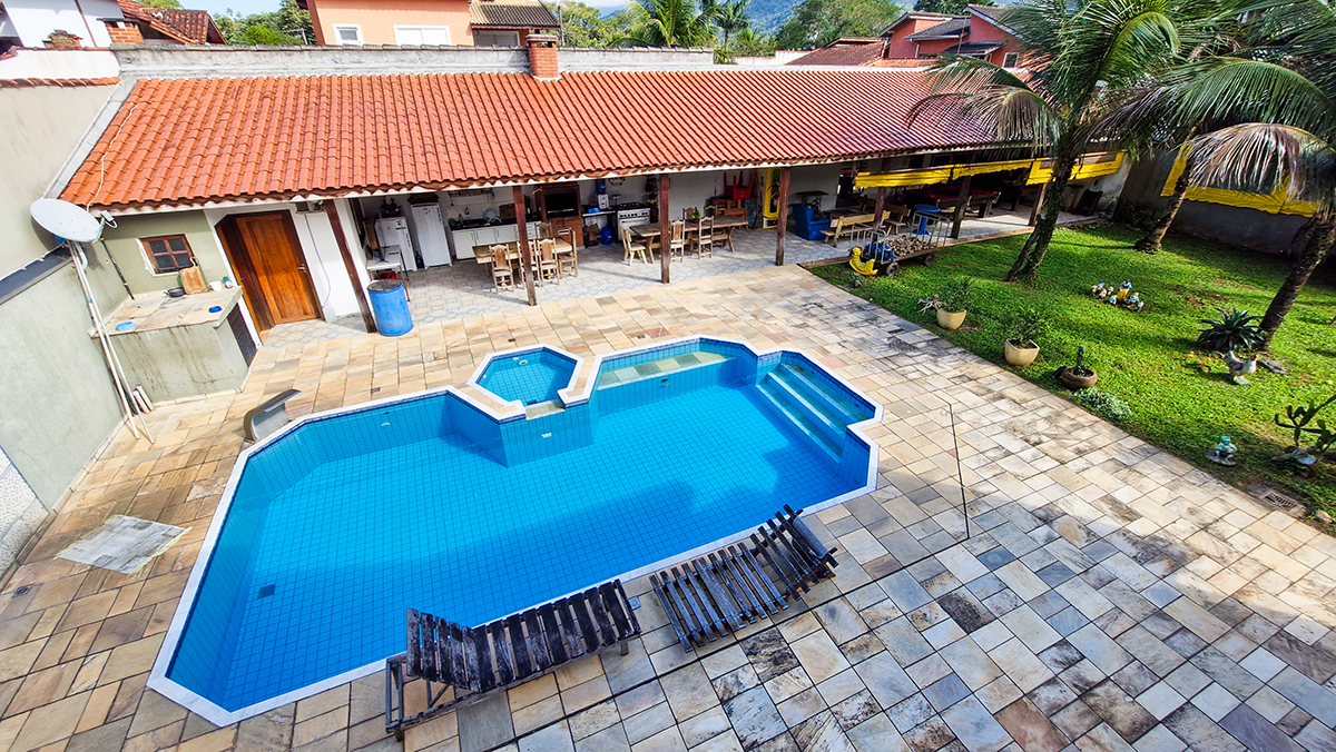 Casa Nova a venda na Praia da Mococa | Condomínio fechado | Lazer Privativo