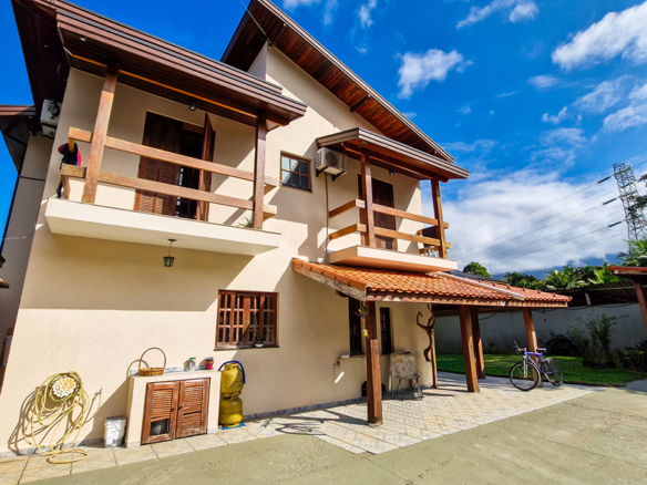 Casa Nova a venda na Praia da Mococa | Condomínio fechado | Lazer Privativo
