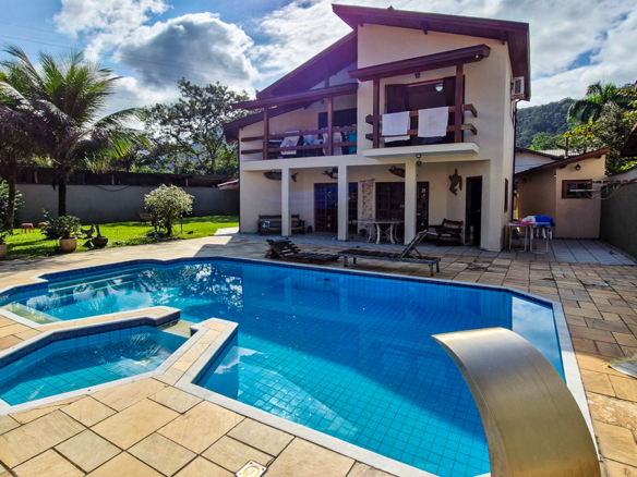 Casa Nova a venda na Praia da Mococa | Condomínio fechado | Lazer Privativo