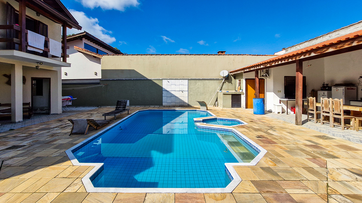 Casa Nova a venda na Praia da Mococa | Condomínio fechado | Lazer Privativo