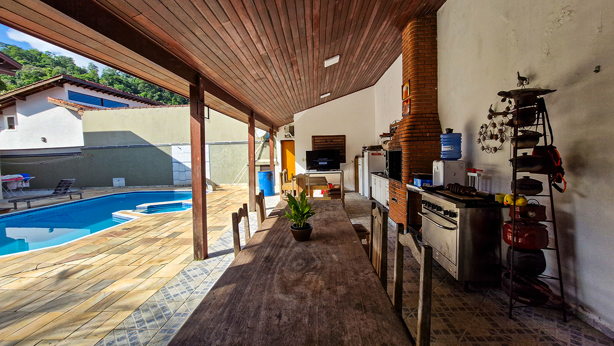 Casa Nova a venda na Praia da Mococa | Condomínio fechado | Lazer Privativo